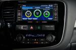 Mitsubishi Outlander PHEV 2012 года